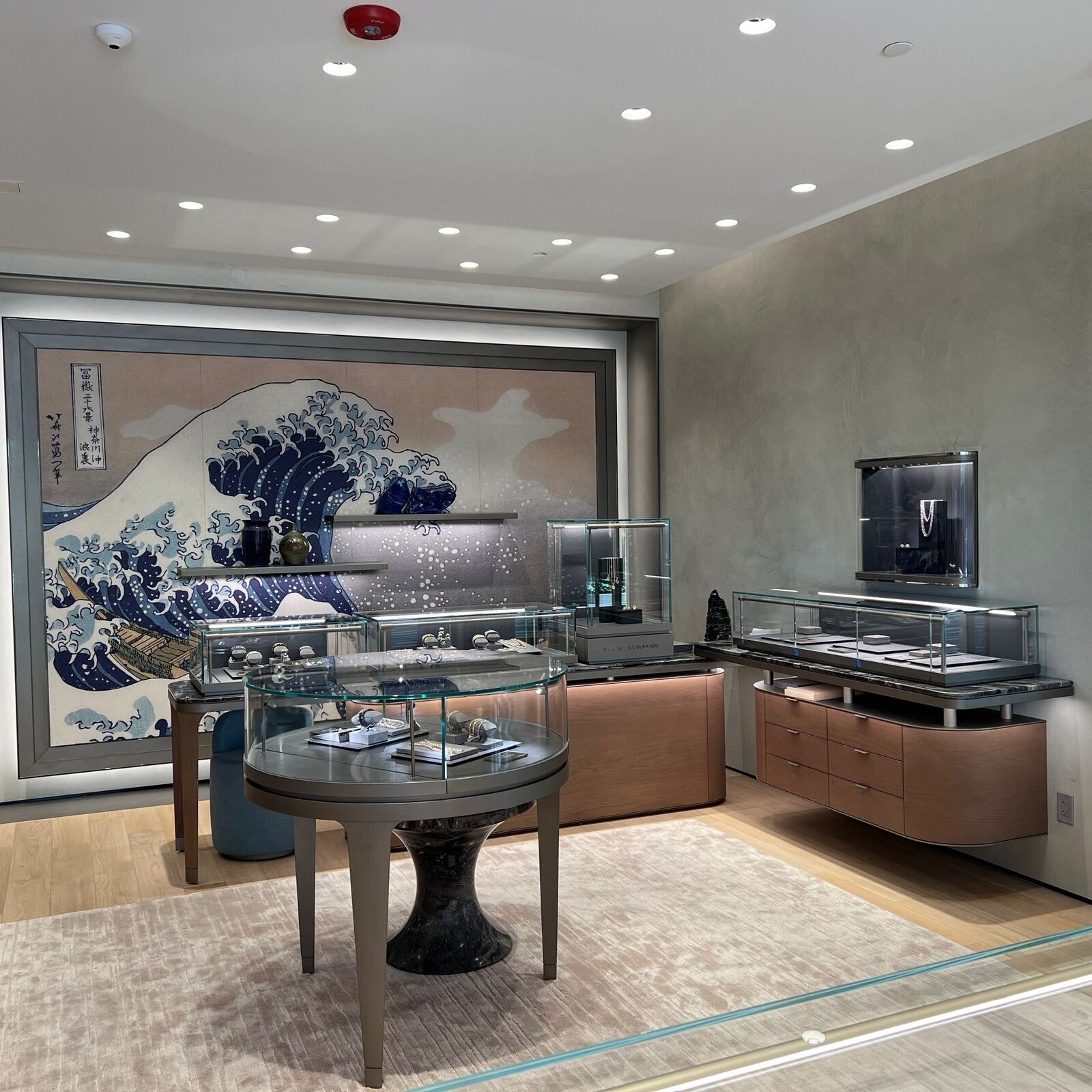 imgi_34_B38D4080-B969-4791-921D-64970F45A7E1